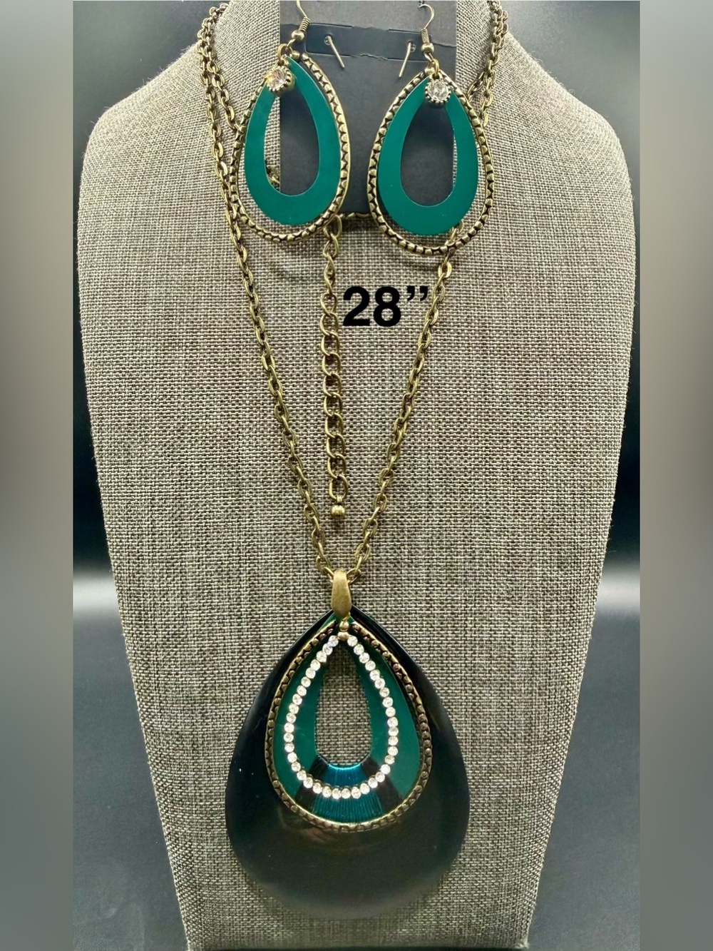 Gold-Tone and Teal Teardrop Pendant Necklace